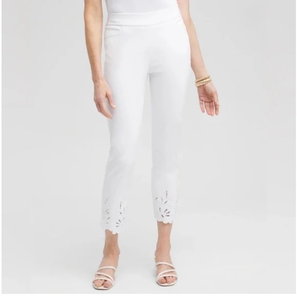 NWT Chicos So Slimming Brigitte Slim Leg White Eyelet Ankle Pants Size 4